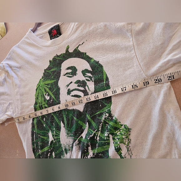 Bob Marley Zion Tag T-shirt - Picture 5 of 5